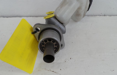 Renault Twingo 2 ab 2012 Hauptbremszylinder 1,2 55KW *D4F* 8200403300